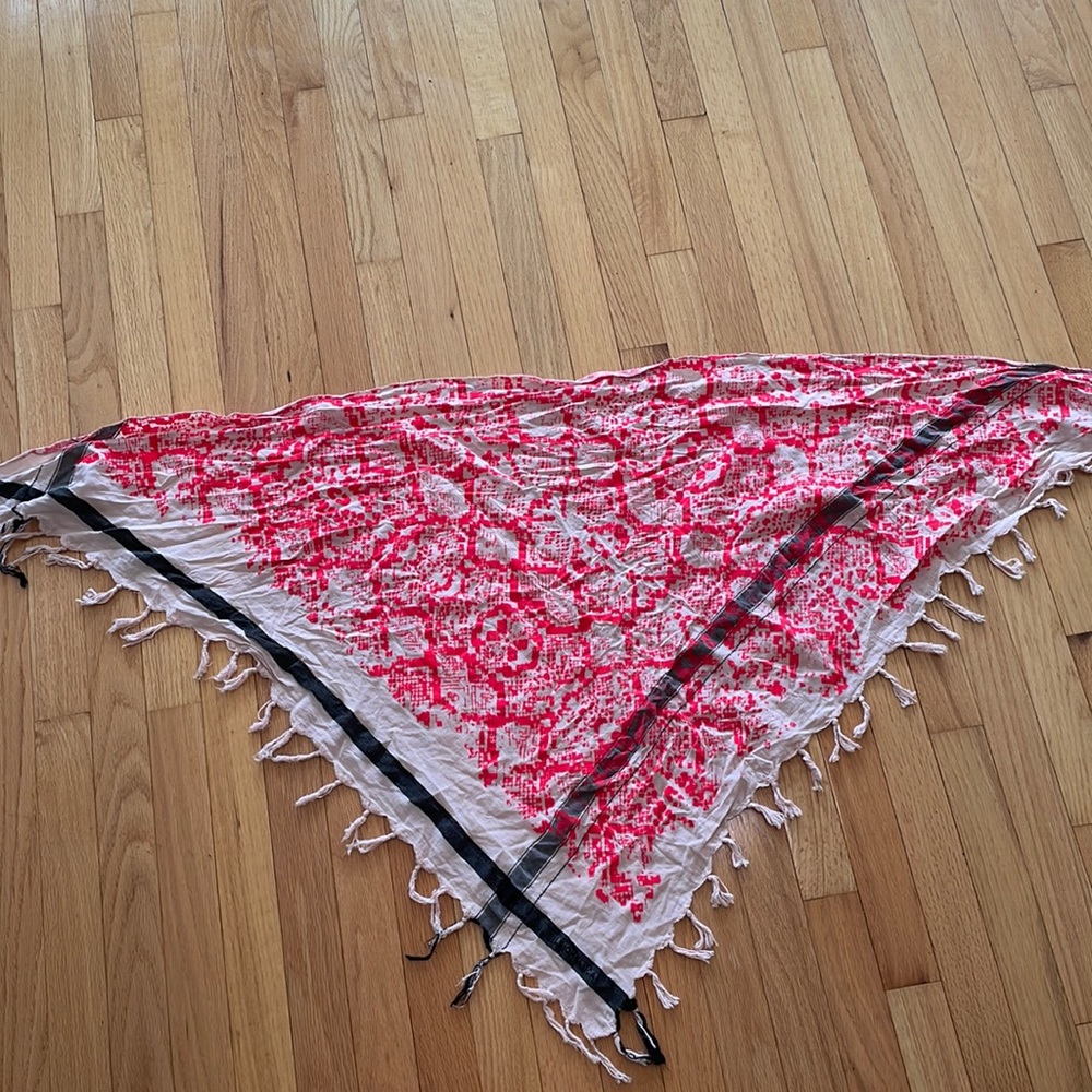 Leigh and Luca Scarf